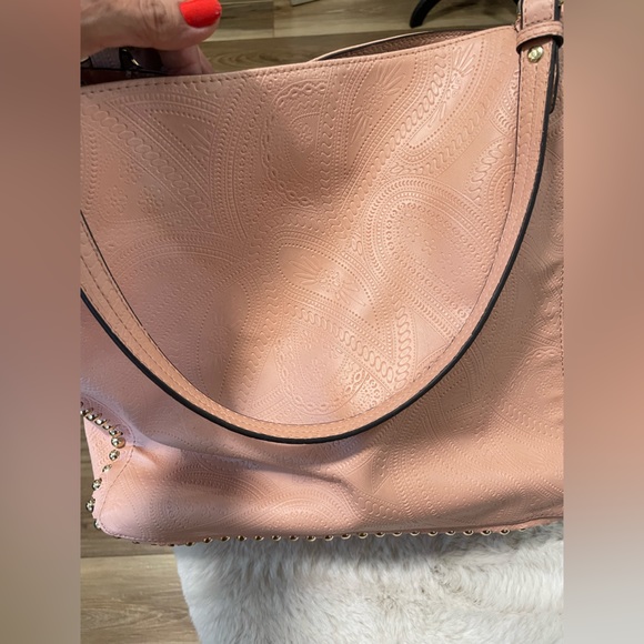 Gold Studded Embellish Oversized Bag - Picture 10 of 13